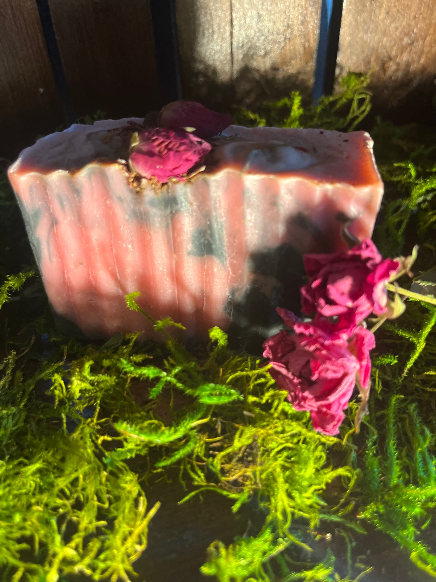 Midnight Rose Bar – Luxurious Floral Glow