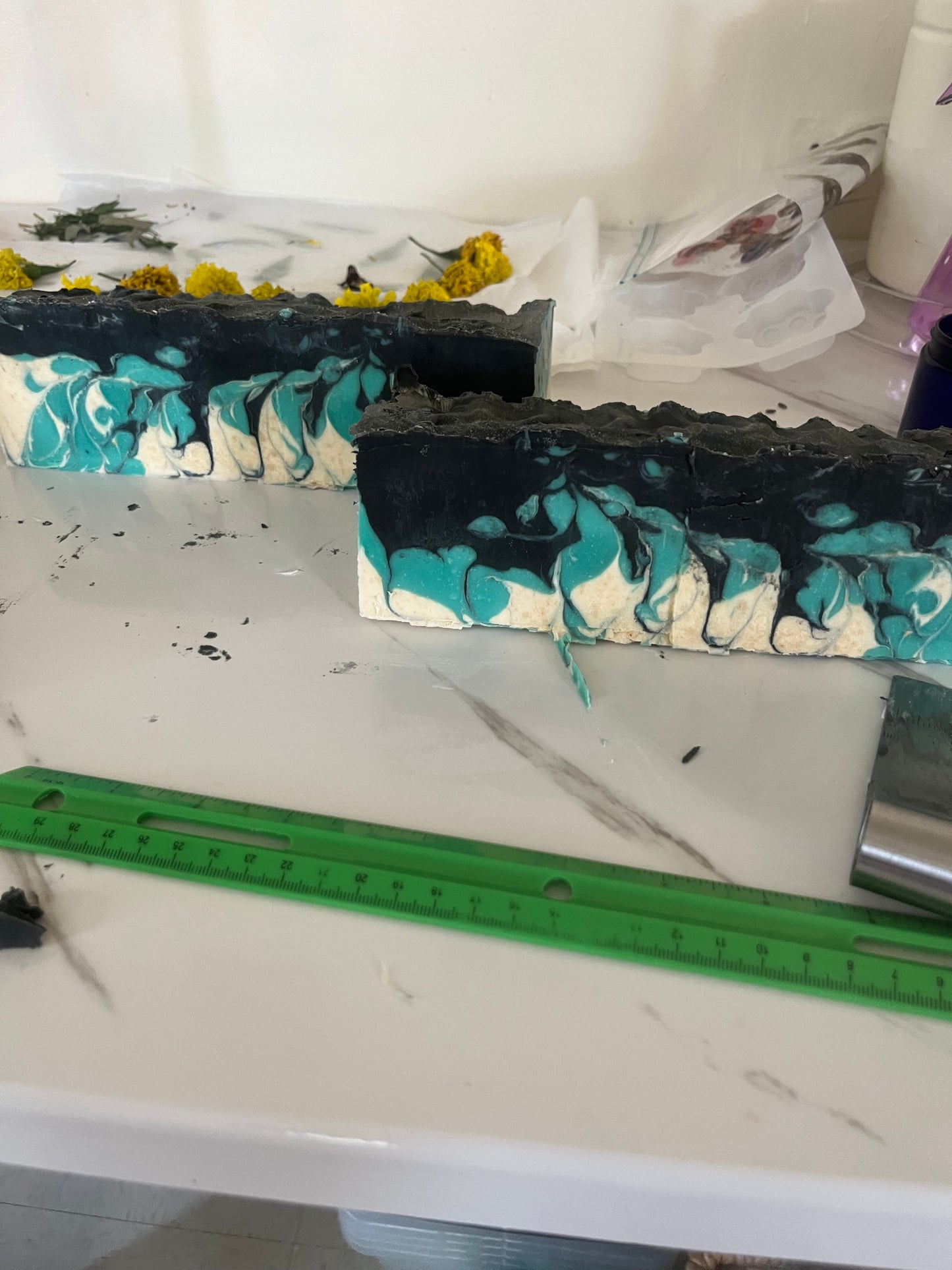 Grease Monkey Bar – Heavy-Duty Exfoliating Soap