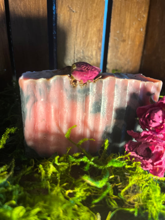 Midnight Rose Bar – Luxurious Floral Glow
