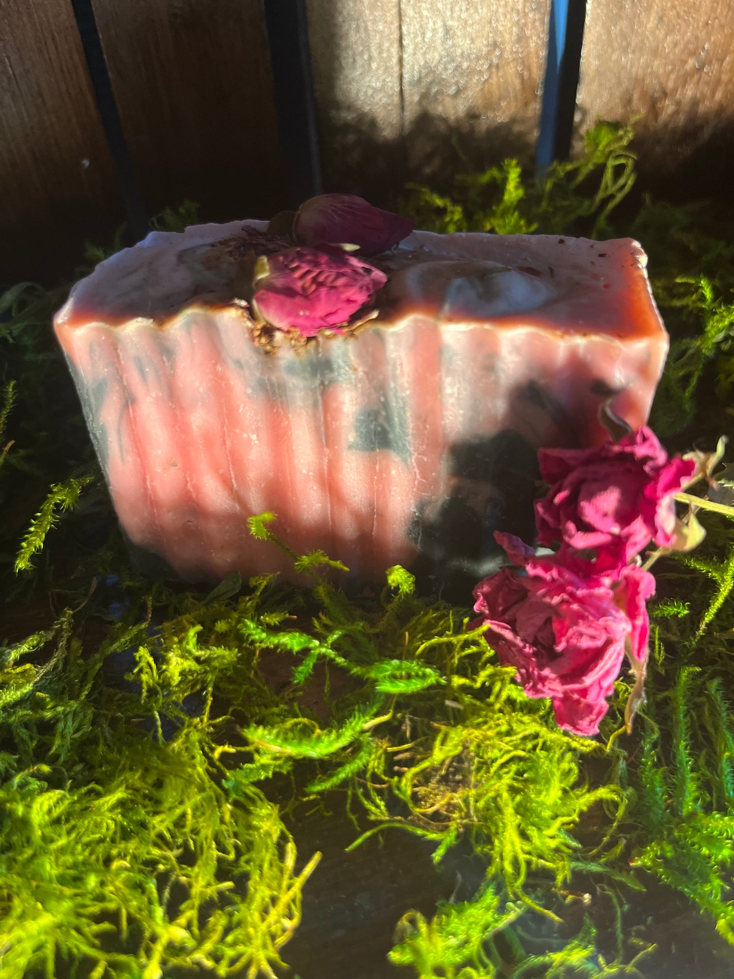Midnight Rose Bar – Luxurious Floral Glow