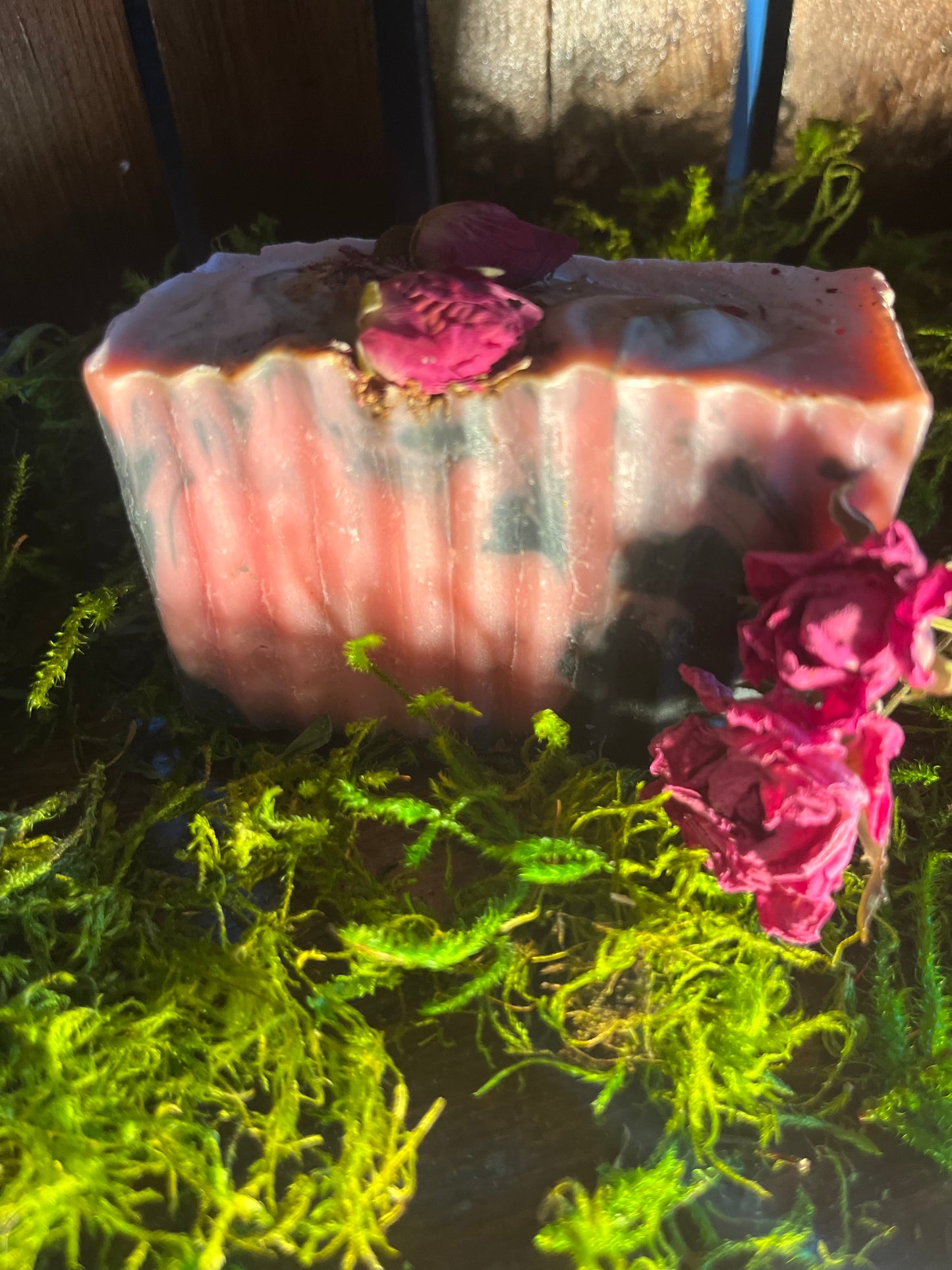 Midnight Rose Bar – Luxurious Floral Glow